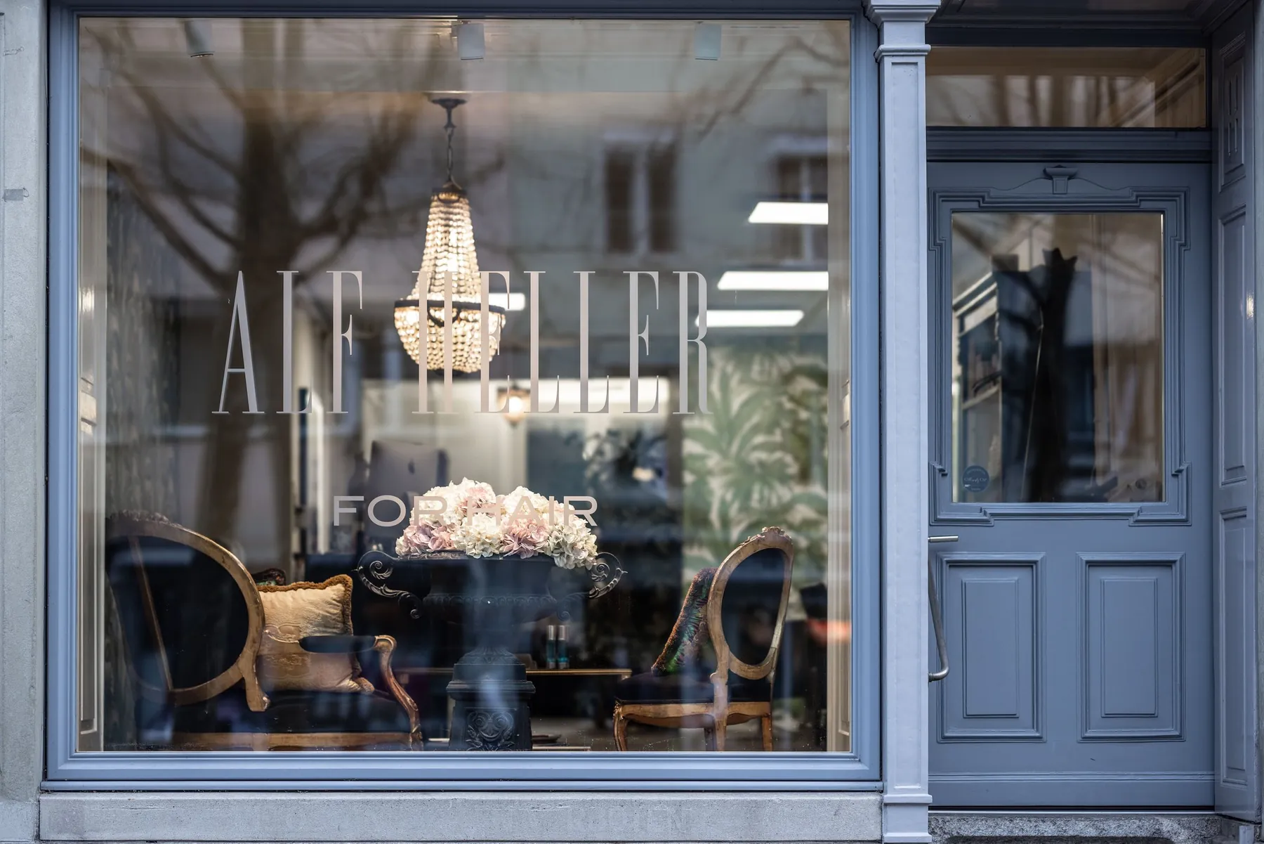 Salonfassade am Oberen Graben 12